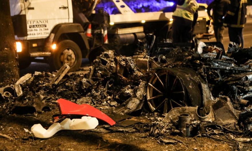 Ferrari: Εικόνες σοκ από το θανατηφόρο τροχαίο στη Βούλα