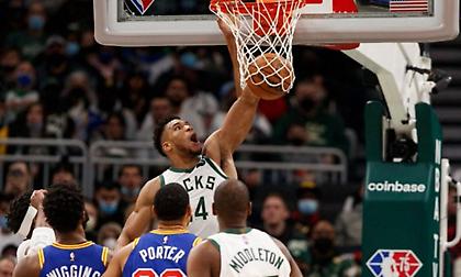 NBA: Ιπτάμενος Αντετοκούνμπο στην κορυφή του Top-5!