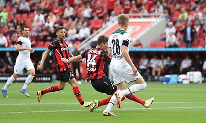 Γκλάντμπαχ-Μπάγερ Λεβερκούζεν