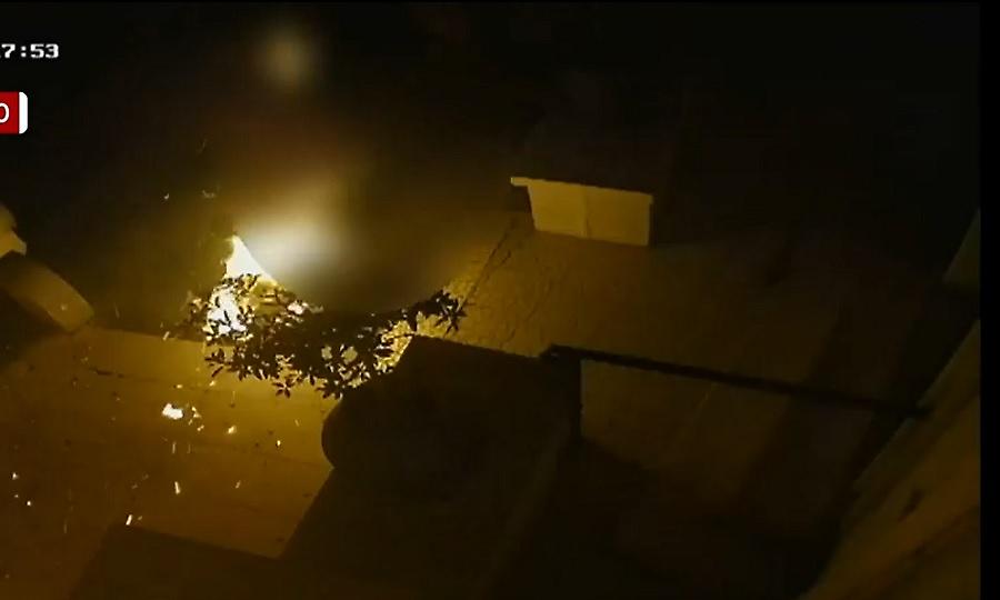 Έκαψε επιχείρηση για να πάρει την ασφάλεια και παραλίγο να καεί ζωντανή!