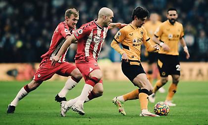 Ακάθεκτη η Γουλβς, τα… θαλάσσωσε η Νιούκαστλ