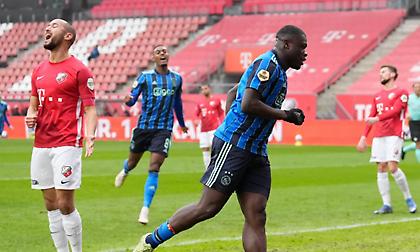 Άνετο διπλό πριν το ντέρμπι κορυφής με Αϊντχόφεν για τον Άγιαξ