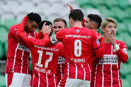 Κέρδισε χωρίς να εντυπωσιάσει η Αϊντχόφεν και πάει ως πρώτη στο ντέρμπι με τον Άγιαξ