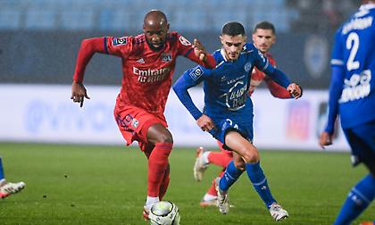 «Ανάσα» για τη Λιόν!