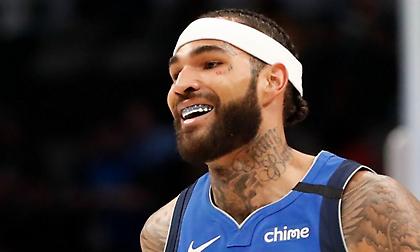 Παρελθόν από τους Μάβερικς ο Κόλι-Στέιν, αντικαταστάτης του ο Μαρκίς Κρις