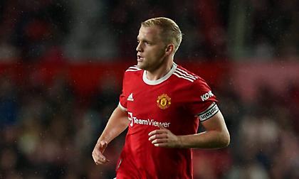 Αρνήθηκε πρόταση δανεισμού από τη Νιουκάστλ ο Φαν Ντε Μπέεκ