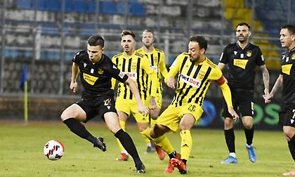 Άρης - Λαμία: Προβάδισμα για το τελευταίο εισιτήριο των «8»