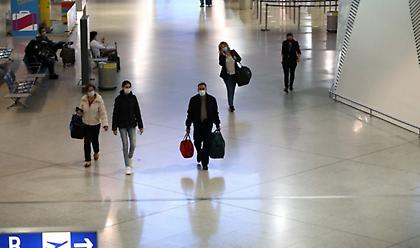 Δύο κρούσματα της υποπαραλλαγής Όμικρον 2 εντοπίστηκαν στην Ελλάδα