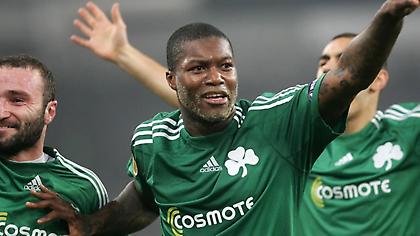 Ο Σισέ παίζει… μπάλα στην πασαρέλα