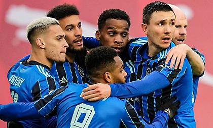 Πήρε το ντέρμπι και ανέβηκε στην κορυφή ο Άγιαξ