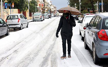 Κακοκαιρία: Μόνο οι απαραίτητες μετακινήσεις κατά τις επόμενες 48 ώρες