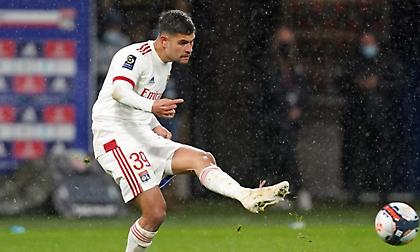 Νιουκάστλ: Έκανε πρόταση στη Λιόν για τον Μπρούνο Γκιμαράες