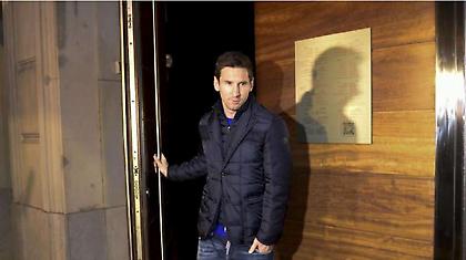 Μέσι: Στη Βαρκελώνη για τα γενέθλια του Τσάβι