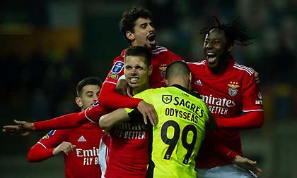 Πρόκριση θρίλερ στον τελικό για την Μπενφίκα