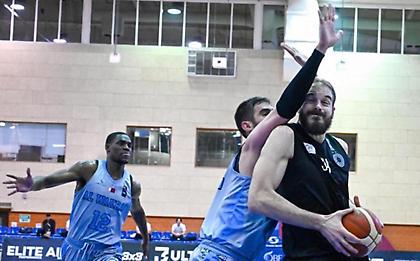 «Διπλός» Σαρικόπουλος στη νίκη της Αλ Σαντ