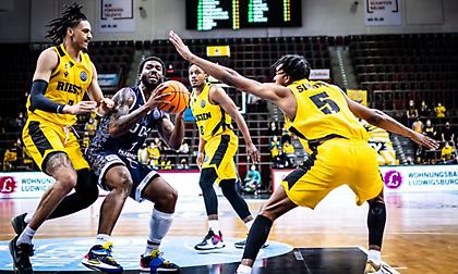 Σαρωτική Λούντβιγκσμπουργκ, διπλό για Στρασμπούρ