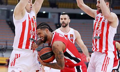 Ο κόουτς της εξέδρας: Ολυμπιακός με χαμένο… μπούσουλα