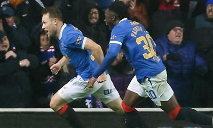 Ζόρικη νίκη για Ρέιντζερς, νίκη με Γιακουμάκη για Σέλτικ