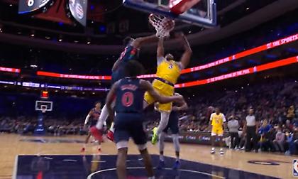 Ο Ντέιβις πήρε... παραμάζωμα τον Εμπίντ στην κορυφή του Τοp-5 της ημέρας!