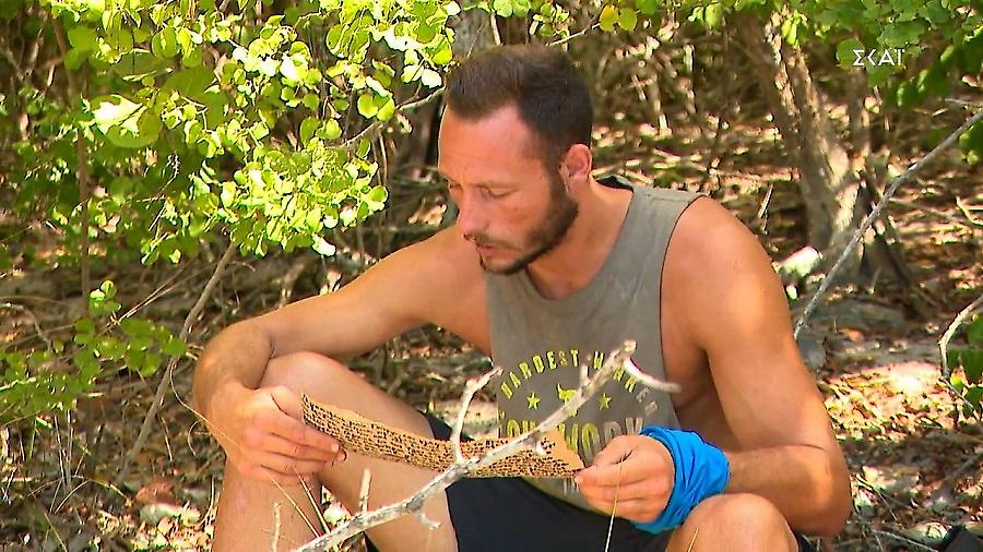 Survivor: Έσκισε το γράμμα της Μυριέλλας ο Κατσαούνης: «Με εκμεταλλεύτηκε, έκανε ξεφτίλα τον Τζον»