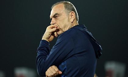 Αβραάμ Γκραντ: Κατηγορείται για εκβιασμό και σεξουαλική παρενόχληση - Παραδέχθηκε τις πράξεις του!