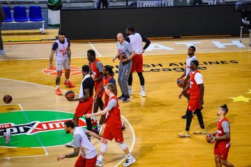 Πήρε γεύση από ΟΑΚΑ ο Μάικ Τζέιμς (pics)