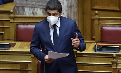 Αυγενάκης: «Η οπαδική βία έχει άμεση σχέση με την κουλτούρα και το πνεύμα διοίκησης στην ΕΠΟ»