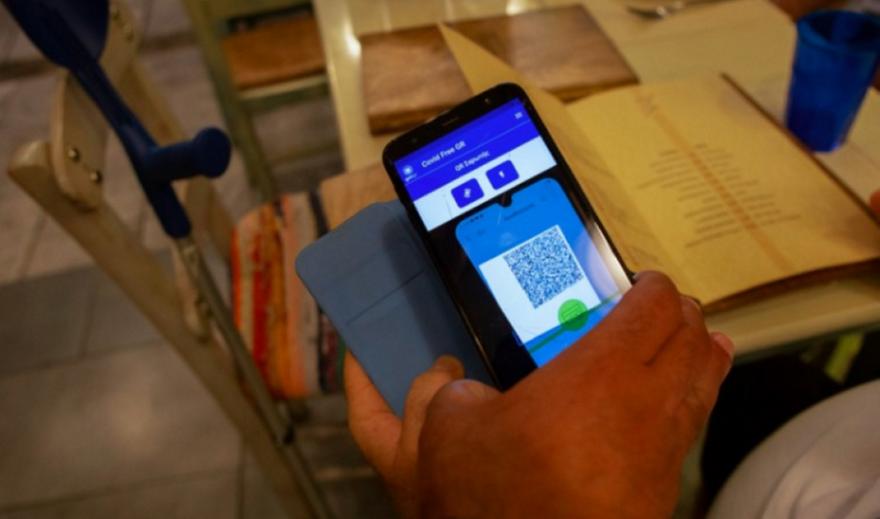 Ανεμβολίαστοι από σήμερα 300.000 πολίτες