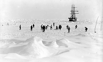 Το ποδόσφαιρο στην Ανταρκτική και η «ακατόρθωτη» αναζήτηση του πιο θρυλικού ναυαγίου που ξαναρχίζει