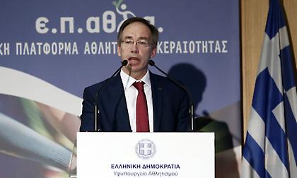 Μαυρωτάς: «Δεν εφαρμόζονται παντού η κάρτα φιλάθλου και το ηλεκτρονικό σύστημα παρακολούθησης»