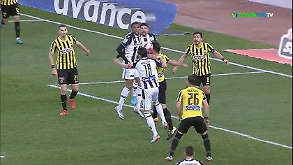 Εναέριο μαρκάρισμα Τζαβέλλα σε Άκπομ, «παίζετε» είπαν διαιτητής και VAR