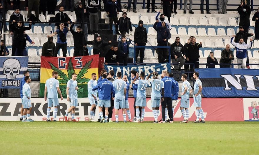 Επιστροφές για Ιωνικό με φόντο τον Αστέρα