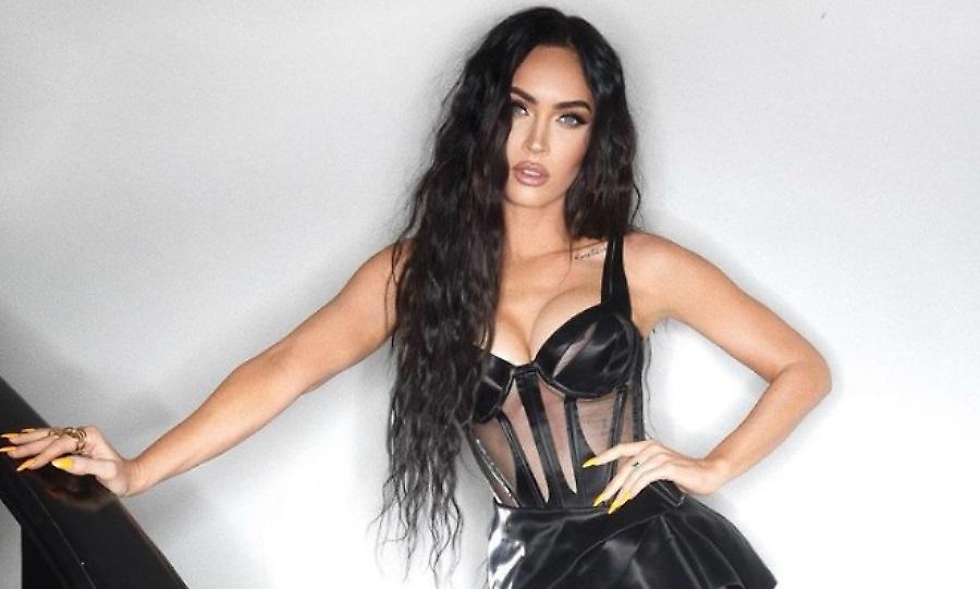 Έριξε το Instagram η Megan Fox, ένα εκατομμύριο likes σε μία ώρα για τη νέα καυτή της φωτογραφία