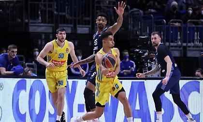 Έκανε την έκπληξη η Άλμπα και δυσκολεύει την τετράδα στη Ζενίτ