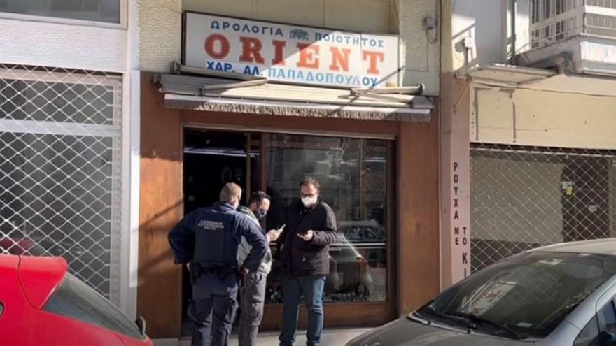 Θεσσαλονίκη: Έδειραν και λήστεψαν 78χρονο κοσμηματοπώλη
