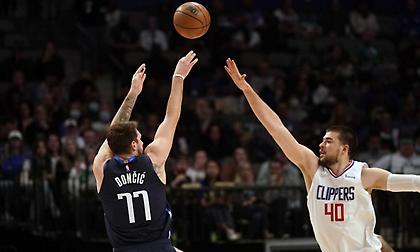 Τι έκανε ο Ντόντσιτς! Έβαλε 28 πόντους σε μια περίοδο!