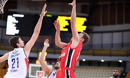 Βεζένκοφ: «Ψάχναμε μια μεγάλη νίκη από τον Γενάρη»