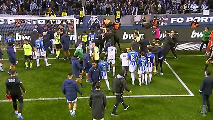 Πέντε λεπτά απόλυτου... χάους στο «Ντραγκάο» ανάμεσα σε Πόρτο και Σπόρτινγκ!