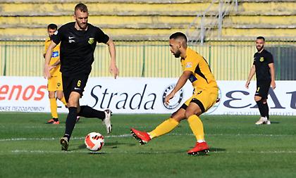 Νέα γκέλα για την Αναγέννηση, τριάρα για την Καβάλα