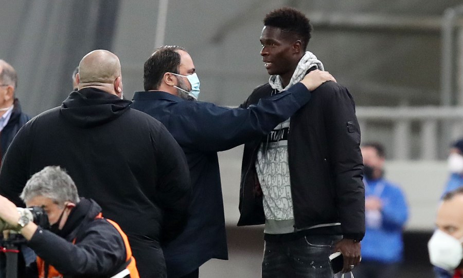 Ολυμπιακός-ΑΕΚ: Οι αγκαλιές Μαρινάκη-Σισέ