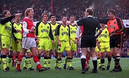 «Δεν ήταν σωστό να νικήσουμε έτσι»: Η ιστορική μαγκιά Άρσεναλ και Βενγκέρ με το ρεσιτάλ Fair Play