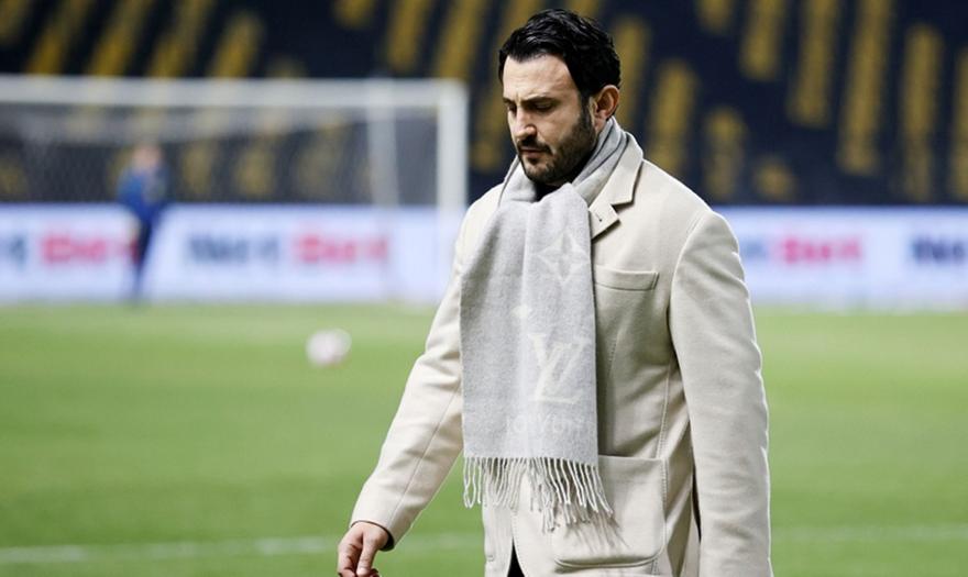 Αποφασίζει για τον επόμενο προπονητή του Άρη ο Καρυπίδης