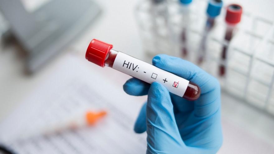 Γυναίκα στις ΗΠΑ θεραπεύτηκε από τον HIV
