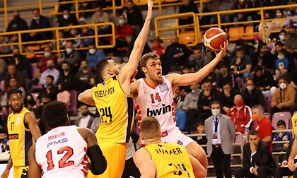 Ολυμπιακός-ΑΕΚ (4η περίοδος)