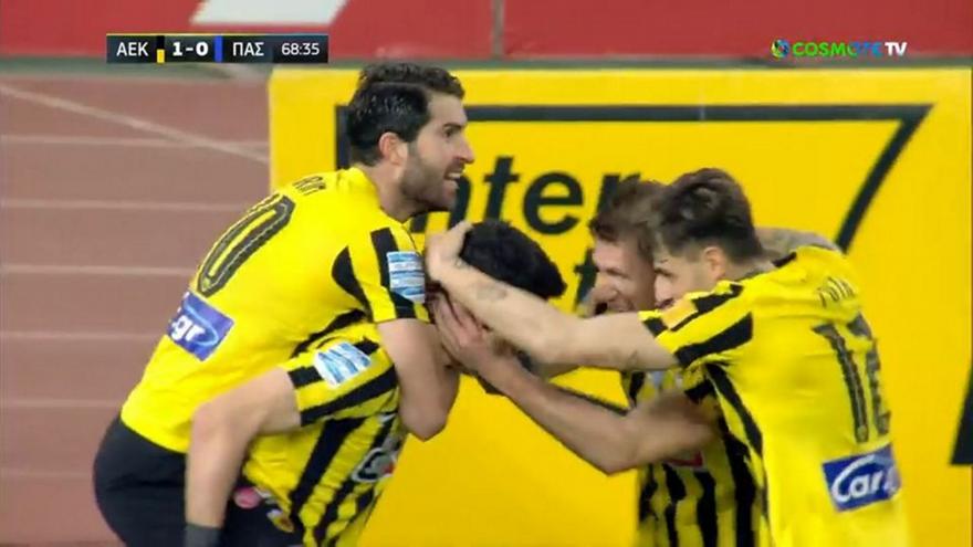 Μπήκε και άνοιξε στα καπάκια το σκορ με ωραία κεφαλιά ο Μάνταλος