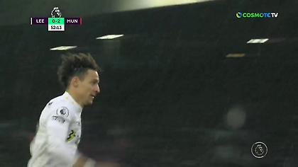 Ο Ροντρίγκο έκανε τη σέντρα, η μπάλα πήγε στα δίχτυα και έκανε τον σταυρό του για το γκολ που έβαλε!