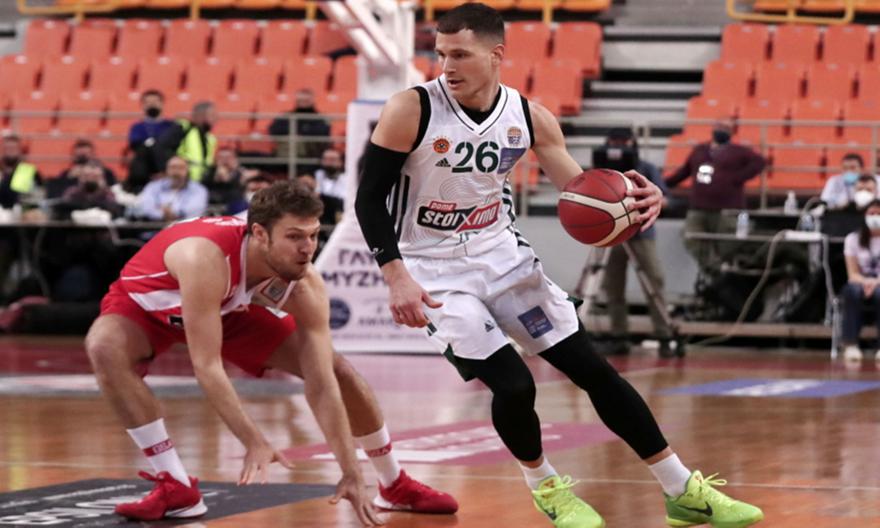 Τρομερός Νέντοβιτς για Βεζένκοφ: «Τον κάλεσα για χορό, αλλά δεν ήξερε τα βήματα»