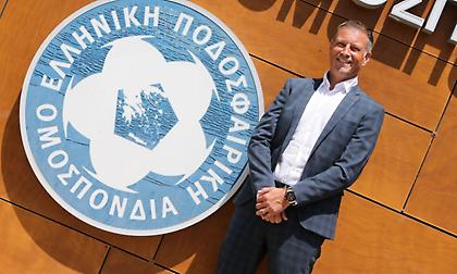 Τσακίρης: «Παίρνει 500 χιλιάρικα και… πετάει χαρταετό ο Κλάτενμπεργκ»
