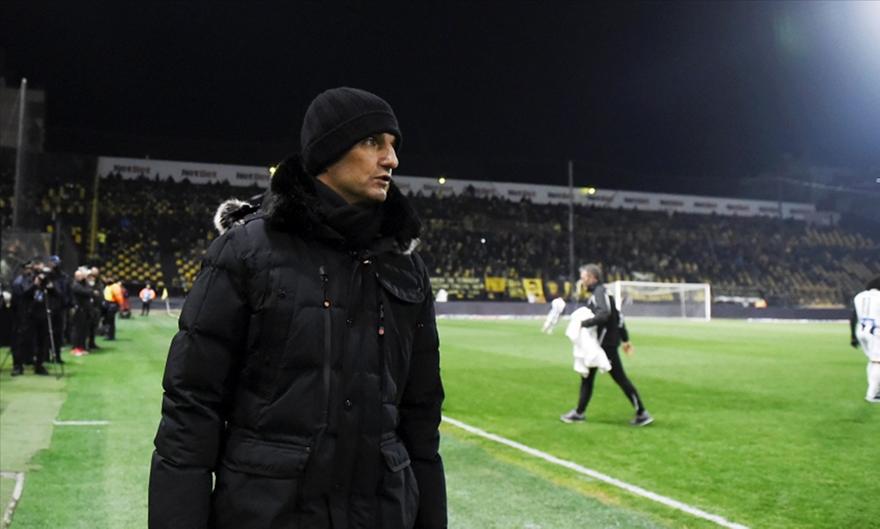 Τσορμπατζόγλου: «Παίζονται δύο θέσεις στην άμυνα»