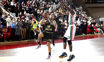 «Ξέρανε» την Ούνιξ ο Τζέιμς και… έφτιαξε τη Μονακό!